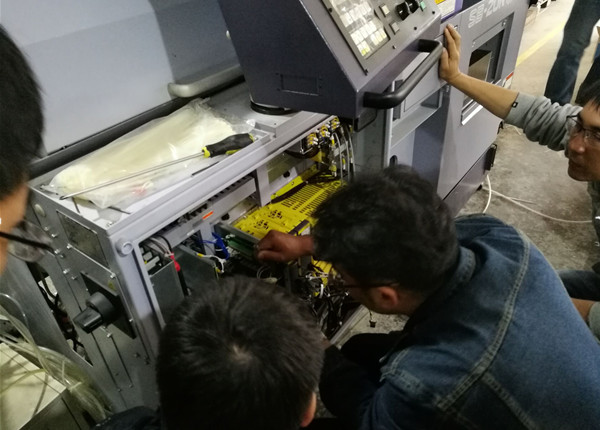 津上走心機<a href='/zouxinjigaopinx.htm' class='keys' title='點擊查看關(guān)于高頻銑的相關(guān)信息' target='_blank'>高頻銑</a>安裝圖片.jpg
